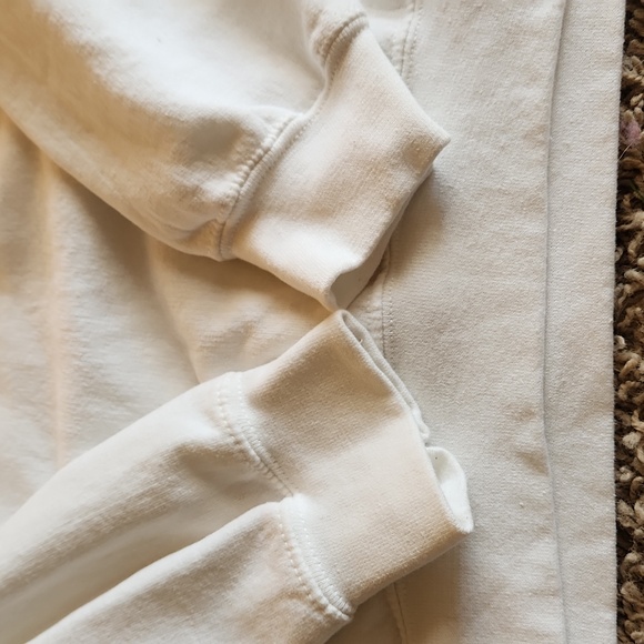 Morgan Wallen white crew neck sweatshirt womans size medium - Picture 5 of 6